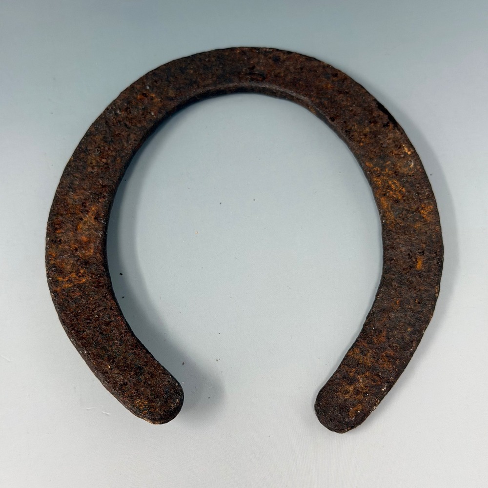 Vintage‎ Rusty Iron Horseshoe Antique Western Equestrian Decor Lucky Charm - Picture 4 of 9